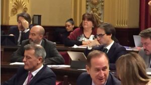 La expresidenta del Parlament ha realizado su primera pregunta como diputada