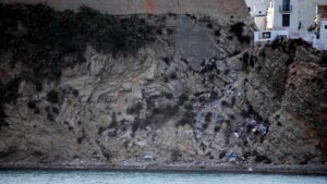 basura acantilado sa penya