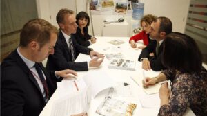 Ronda de reuniones en la ITB de Berl&iacute;n