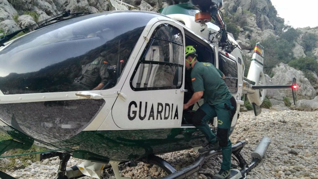 Helicóptero de la Unidad Aérea de la Guardia Civil de Balears