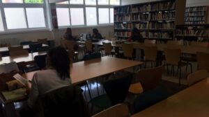 biblioteca Cas Serres