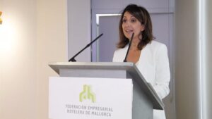 Inma de Benito preside la Federaci&oacute;n Hotelera de Mallorca