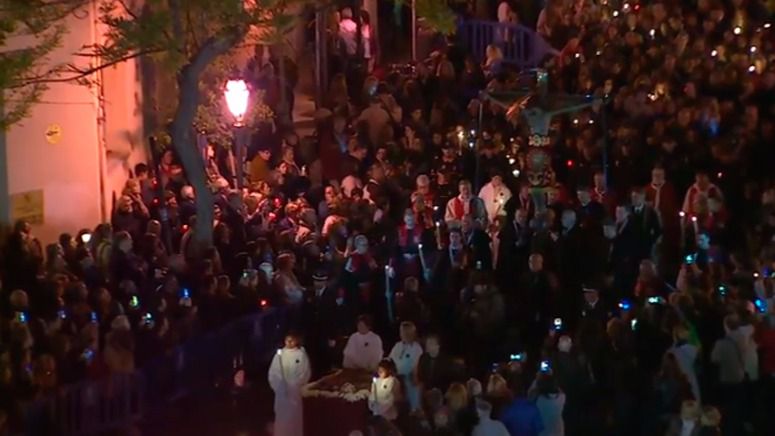 Multitudinaria procesión en Palma