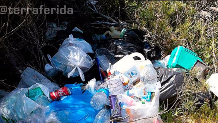 El incivismo, también en el Paraíso