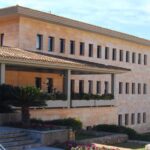 Sede del Ayuntamiento de Calv&iacute;a