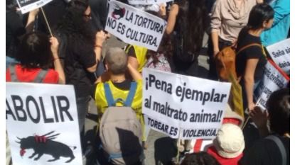 Manifestación antitaurina