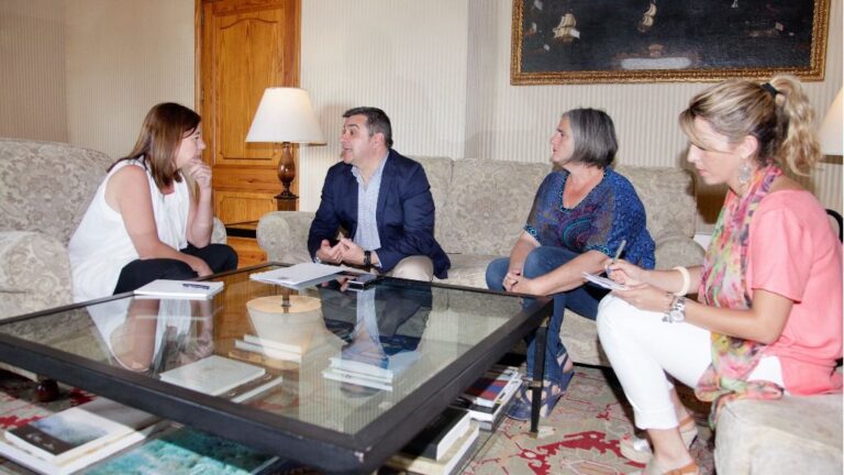 Armengol ha recibido al alcalde, a la primera Teniente y a la regidora de Economía