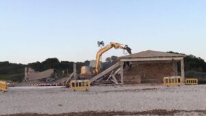 Los constru&iacute;dos los han tirado abajo