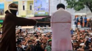 Momento del castigo p&uacute;blico difundido en redes sociales