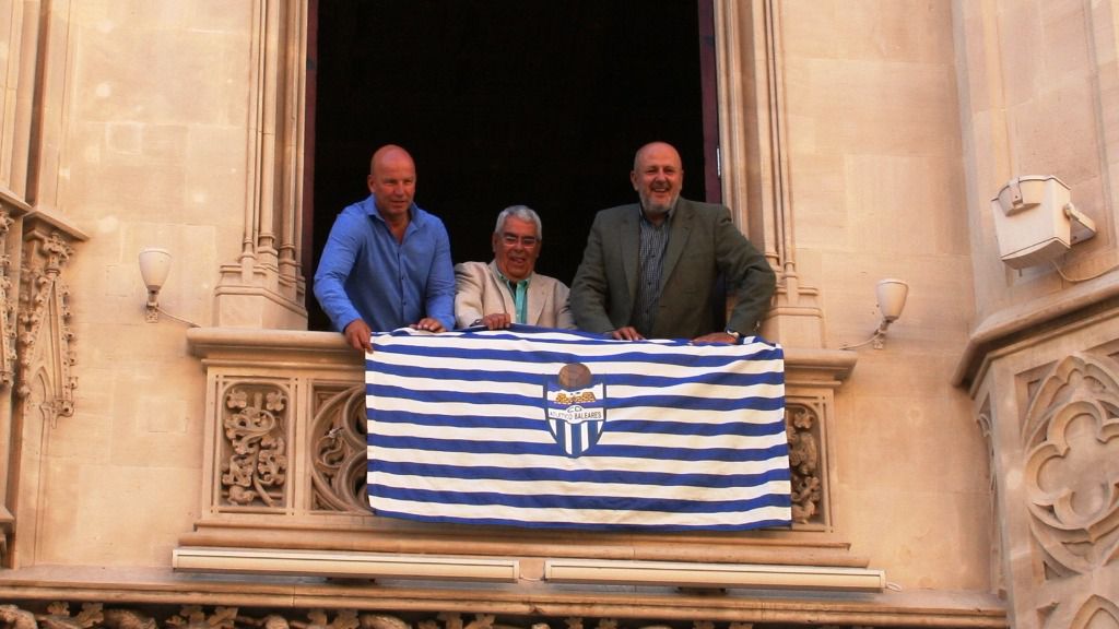 bandera atletic balears en el consell