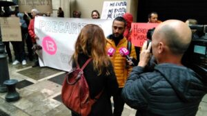 Una de las protestas de la plantila de los plat&oacute;s ib3