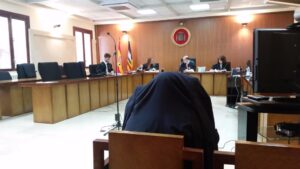 El acusado que afronta una posible pena de ocho a&ntilde;os, en un momento del juicio