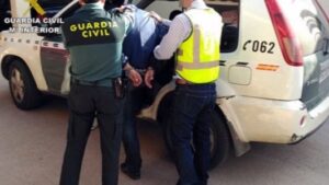 Los detenidos son acusados de robos por valor de 60.000 euros (foto de archivo)