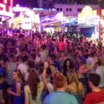 Noches de juerga y desenfreno en las principales zonas turísticas
