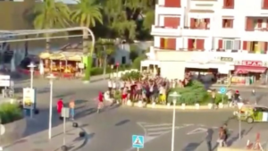 Los j&oacute;venes camparon a sus anchas por las calles de Magaluf