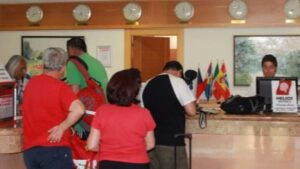 turistas recepci&oacute;n