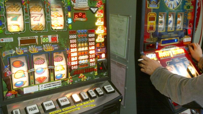 Los detenidos manipulaban las máquinas para obtener abundantes premios