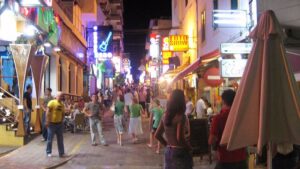 Calle del West End en Sant Antoni