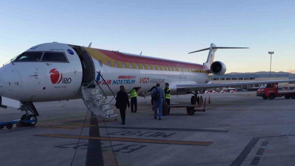 avión air nostrum aeropuerto ibiza