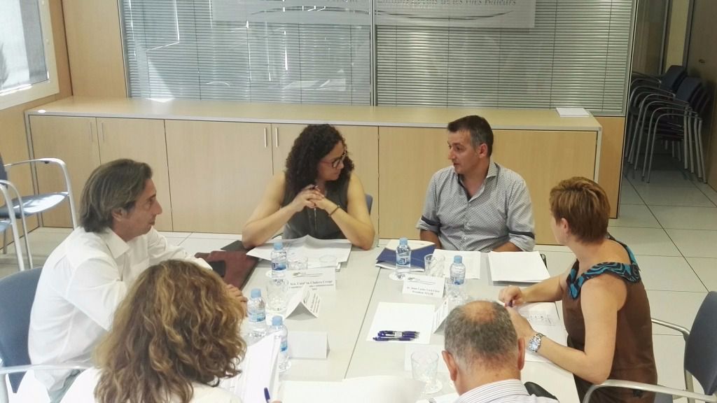 Imagen de la firma del acuerdo