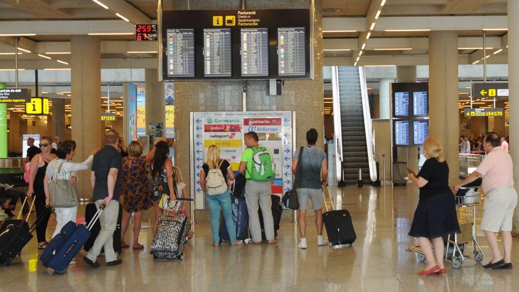 aeropuerto son sant joan avion