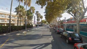 Imagen de la Avenida de l'Olivera, una de las calles principales de Magalluf