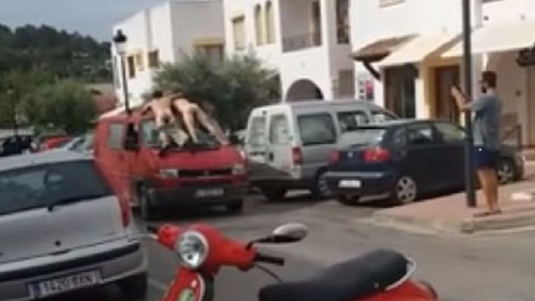 Borrachos, a plena luz del día y ante menores