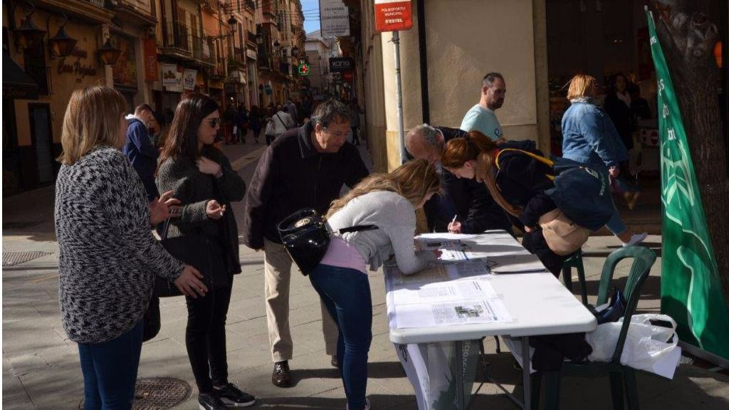 La Federación recoge firmas contra el alquiler turístico