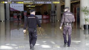 policia nacional aeropuerto