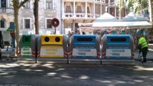 Los contenedores de reciclaje est&aacute;n por toda la ciudad