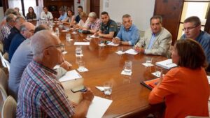 Representantes de 22 administraciones, instituciones y entidades del sector tur&iacute;stico