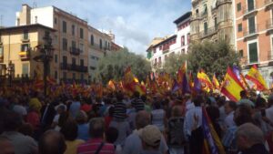 Imagen de la concentraci&oacute;n en Cort