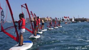 alumnos vela windsurf