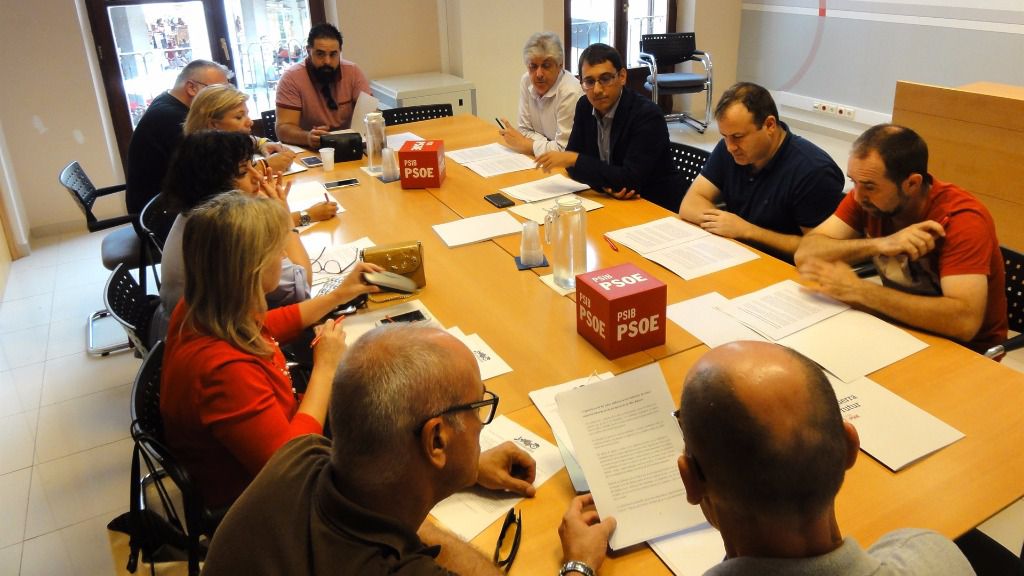 reunion sindicatos y psib aeropuertos