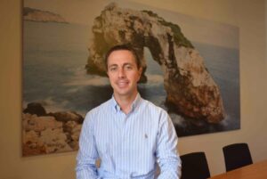 Lloren&ccedil; Galm&eacute;s es el alcalde del municipio