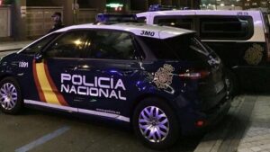Los agentes sufrieron diversas lesiones