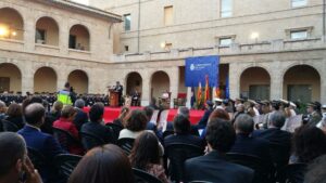 Un momento de su intervenci&oacute;n en La Miseric&ograve;rdia