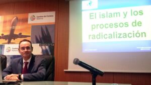 entrevista coronel ba&ntilde;os yihadismo