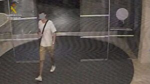 ladron albanes hoteles