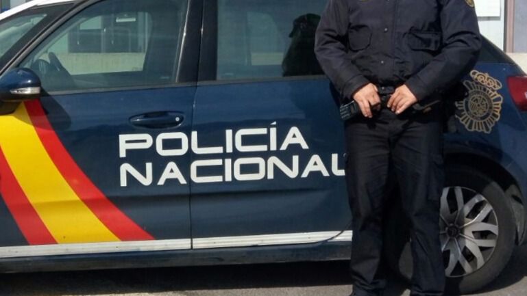 Policía