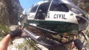 Imagen del helic&oacute;ptero de rescate de la Guardia Civil