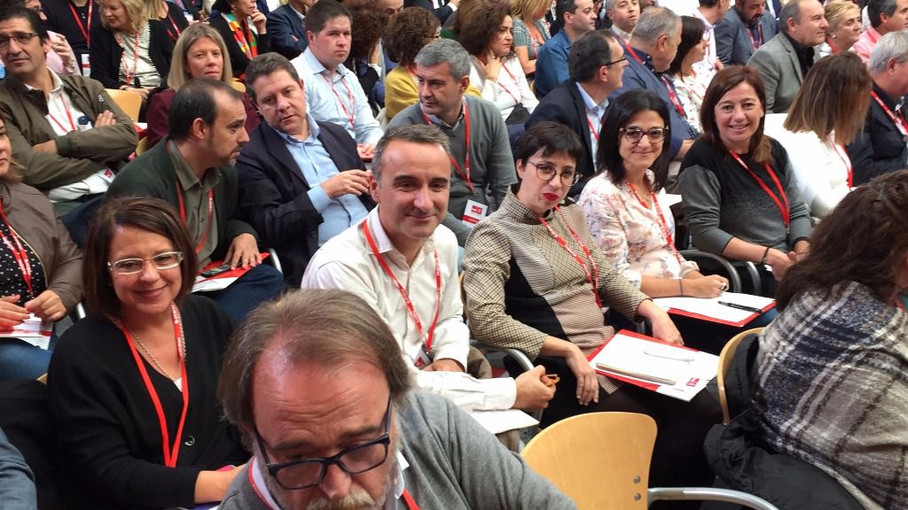 Armengol junto a la representación balear en el Comité Federal