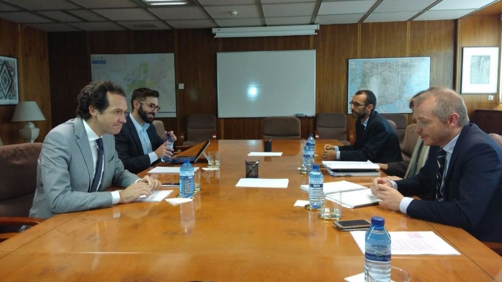 Pons, junto al director general de Energía y Cambio Climático, Joan Groizard