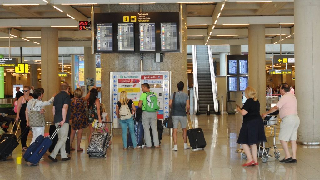 aeropuerto son sant joan avion