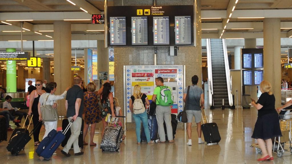 aeropuerto son sant joan avion