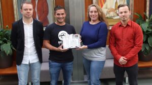 recepcion oscar cervantes pesca submarina