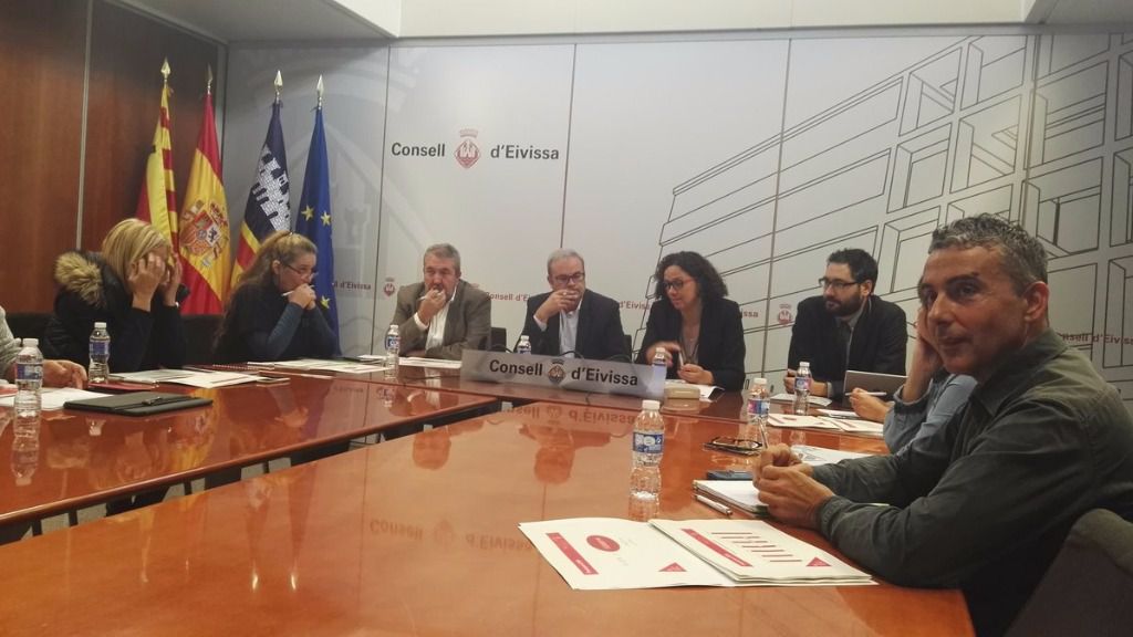 cladera presenta presupuestos caib en ibiza