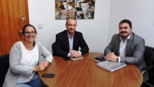 reunio jaume ferrer con senador santi mari