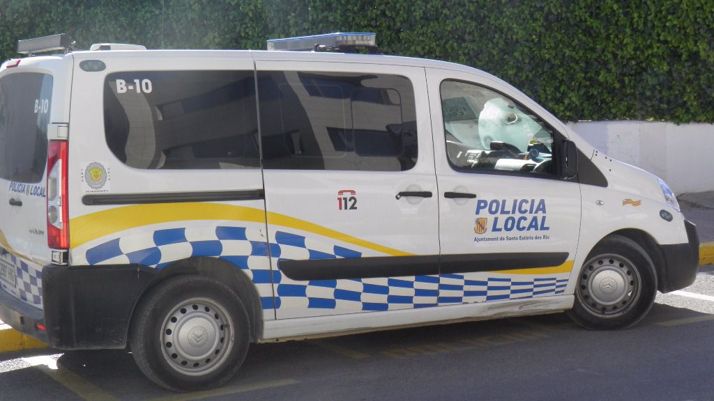 policia local santa eularia