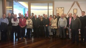 Foto de grupo de los presidentes de los diferentes clubes n&aacute;uticos